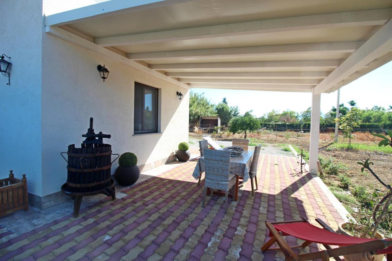 Villa casa tre noci Lascari Exterior foto